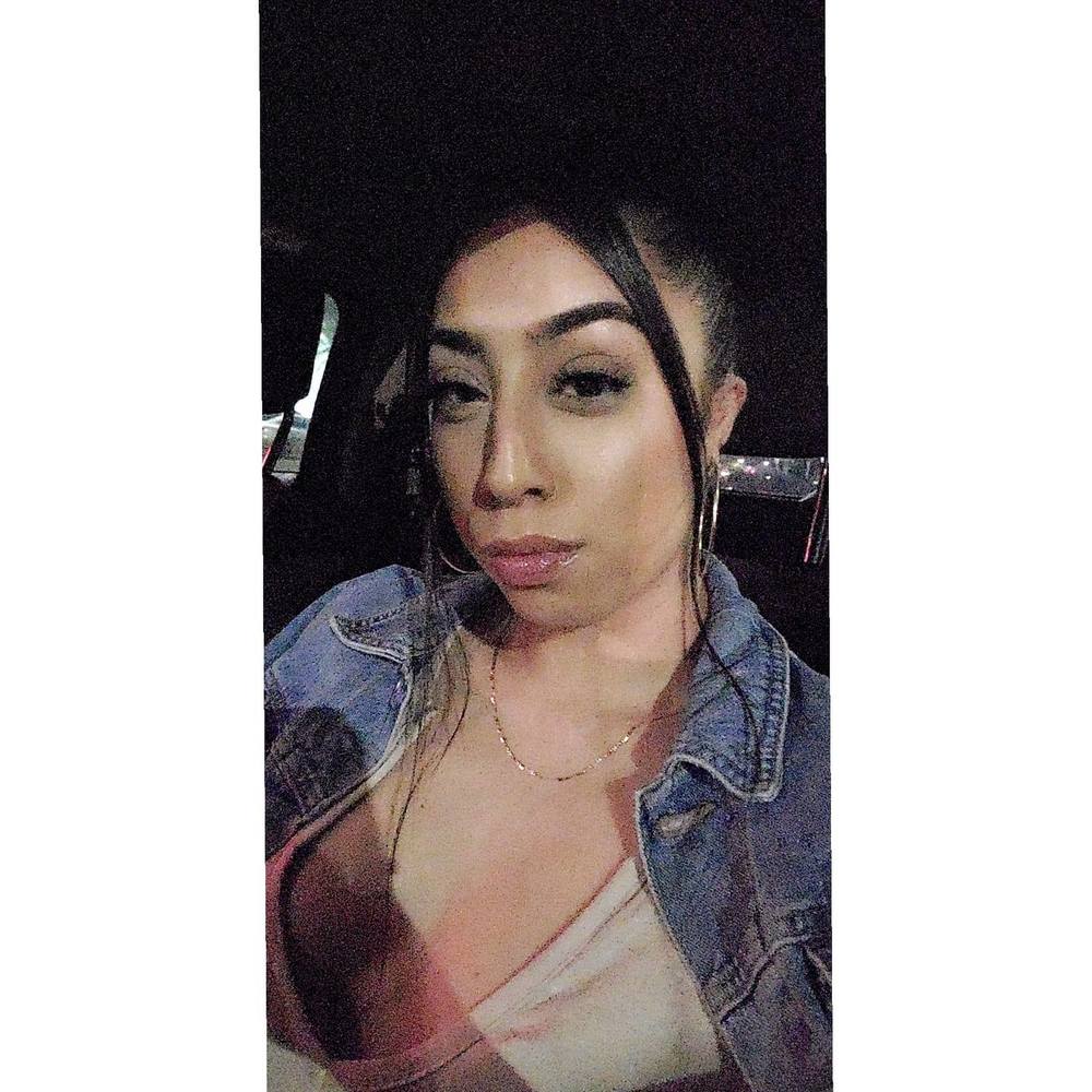Meet your Posher, Mayra